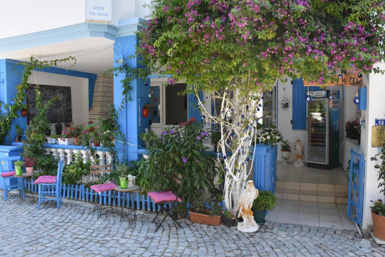 Beyaz Ev Hotel Alacati Exterior photo