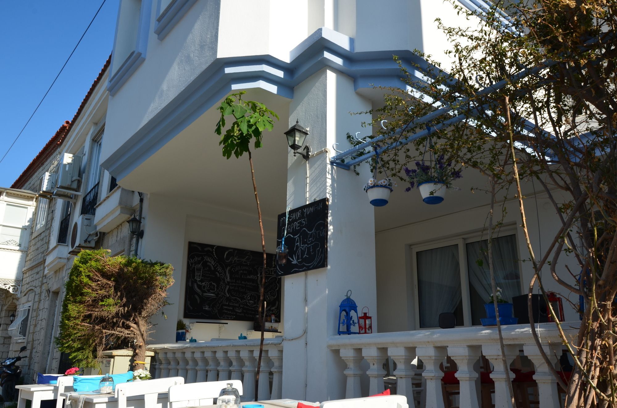 Beyaz Ev Hotel Alacati Exterior photo